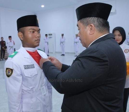Menyambut HUT Kemerdekaan RI Ke 80,Bupati Kukuhkan Paskibraka