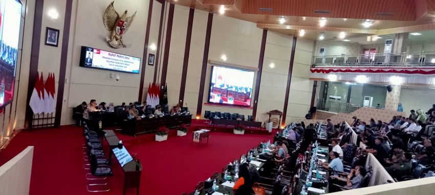 Nota Kesepakatan Perubahan KUA-PPAS APBD Kota Medan T.A 2025 Ditandatangani Pimpinan DPRD  Bersama Wali Kota Medan