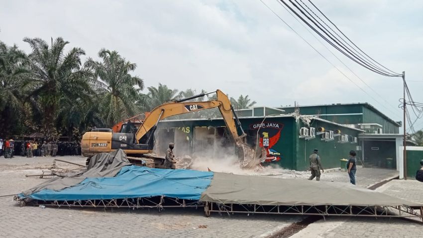 THM Marcopolo Milik Ketua Ormas di Binjai Rata dengan Tanah