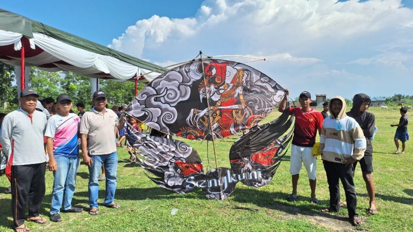 Lomba Layang-Layang Desa Bandar Setia Jadi Simbol Kebersamaan Warga