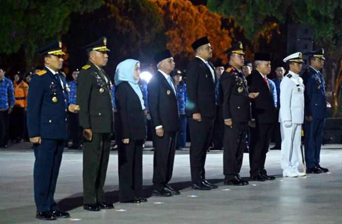 Gubernur Sumut Bobby Nasution dan Wagub Surya Ikuti Apel Kehormatan dan Renungan Suci di Makam Pahlawan Bukit Barisan