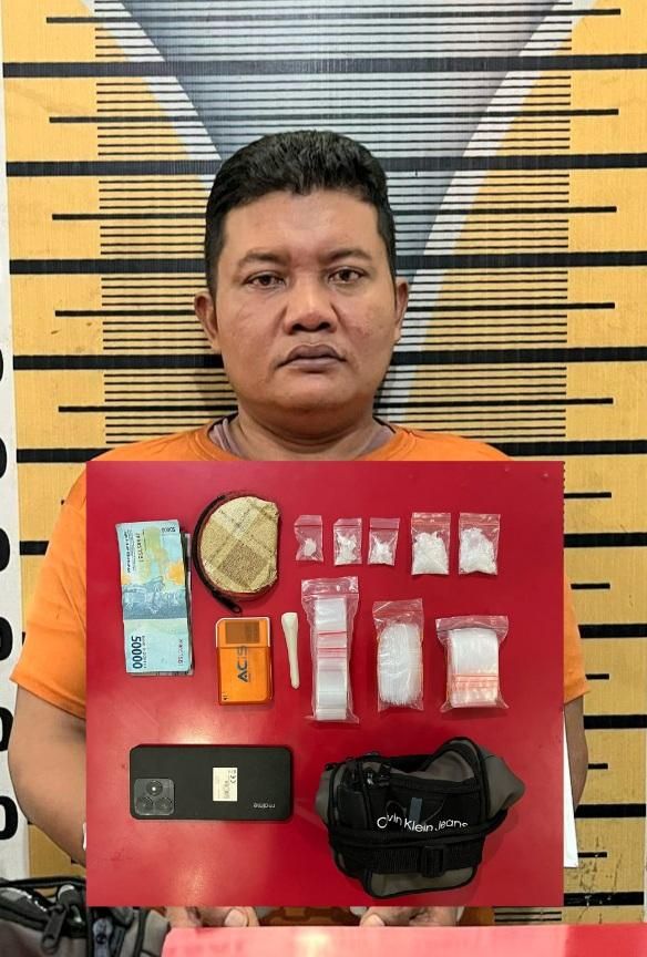 Sebuh Gubuk Tempat Penyimpanan Narkoba Seberat 12,75 Gram Sabu, Diketahui Polisi