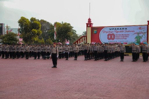 Kapolres Pematangsiantar Bersama Forkopimda Ikuti Upacara Detik Detik Proklamasi dan Pengibaran Bendera Merah Putih HUT RI ke 80