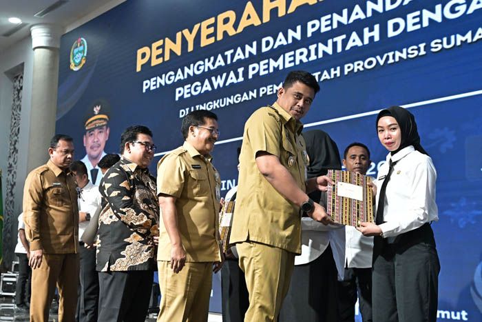 Serahkan SK 591 PPPK Pemprov Sumut, Bobby Nasution: Layani Rakyat Sebaik-baiknya