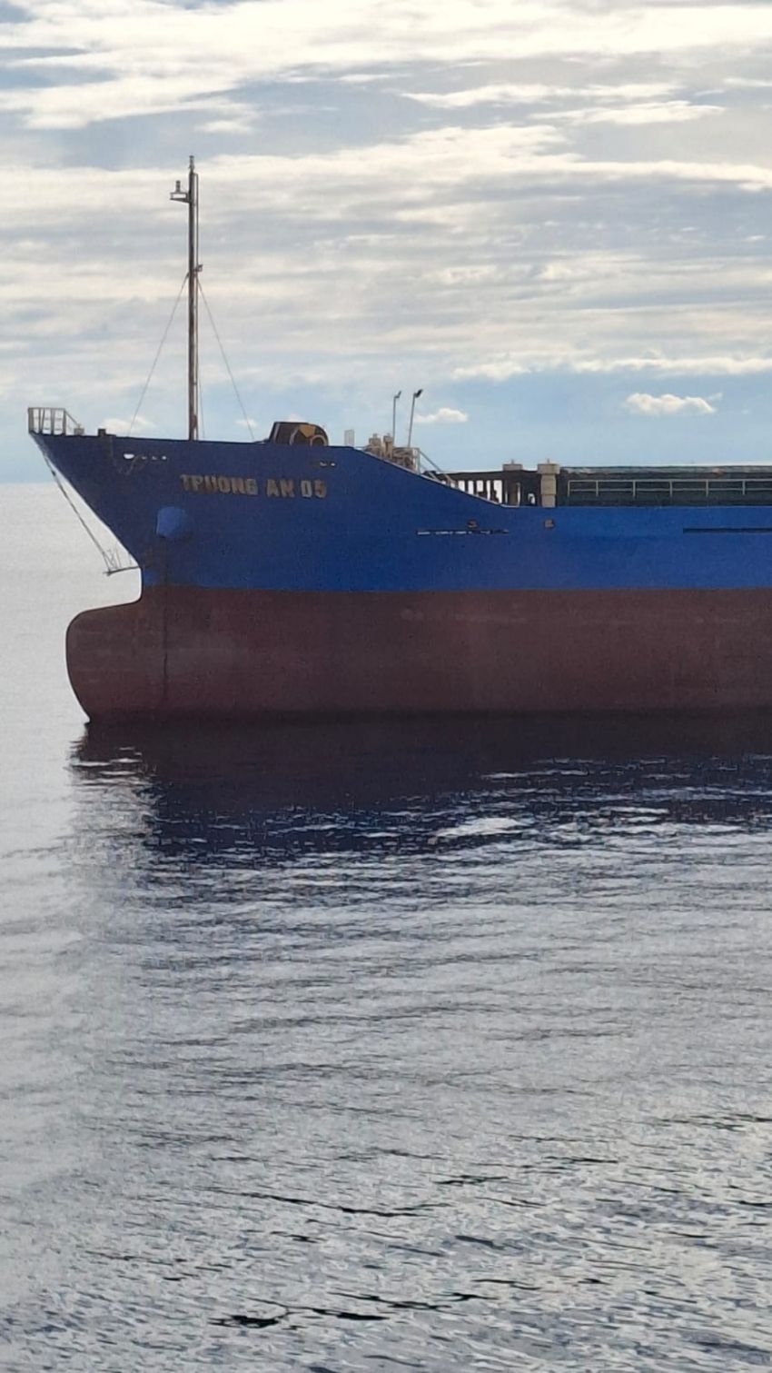 Bakamla RI Periksa Kapal Asing Asal Vietnam di Selat Malaka