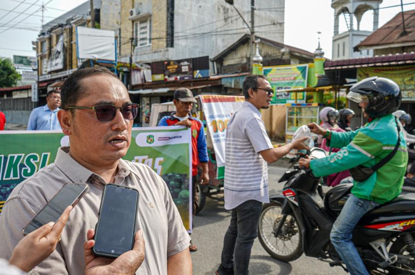 Pemko Medan Bagikan Puluhan Ribu Sarapan kepada Pengemudi Ojol