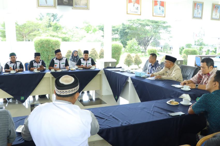 &lrm;Bupati Simalungun Terima Audiensi Jajaran Pengurus DPC Gemais Kabupaten Simalungun
