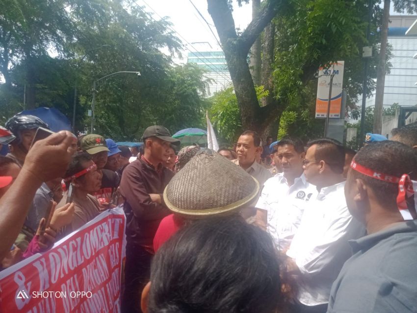 Demo KTMSU Di Kantor DPRD Sumut Tuntut Penyelesaian Mafia Tanah, Salah Satunya Eksekusi Tanah PB Al Washliyah
