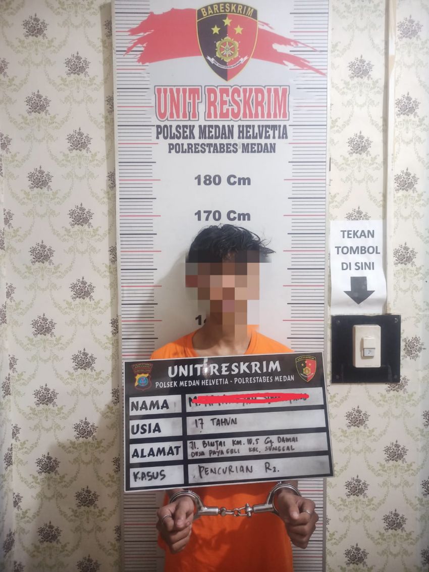 Maling Motor di Halaman Masjid Dihajar Massa