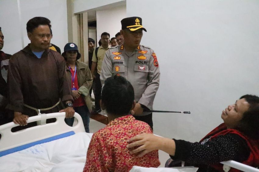 Kapolres Simalungun Besuk Korban Konflik PT TPL VS Masyarakat, Serukan Perdamaian dan Ketenangan