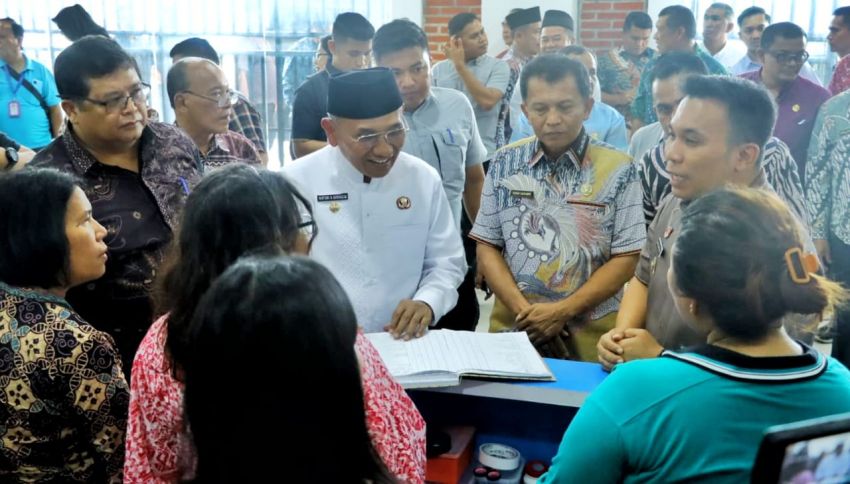 Prioritas Bupati Simalungun Layanan Buat KTP dan KK Bagi Masyarakat