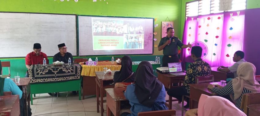 Orang Tua dan Wali Murid MTs Swasta Tambelan Dukung Gerakan Peduli Lingkungan dan Sayang Anak