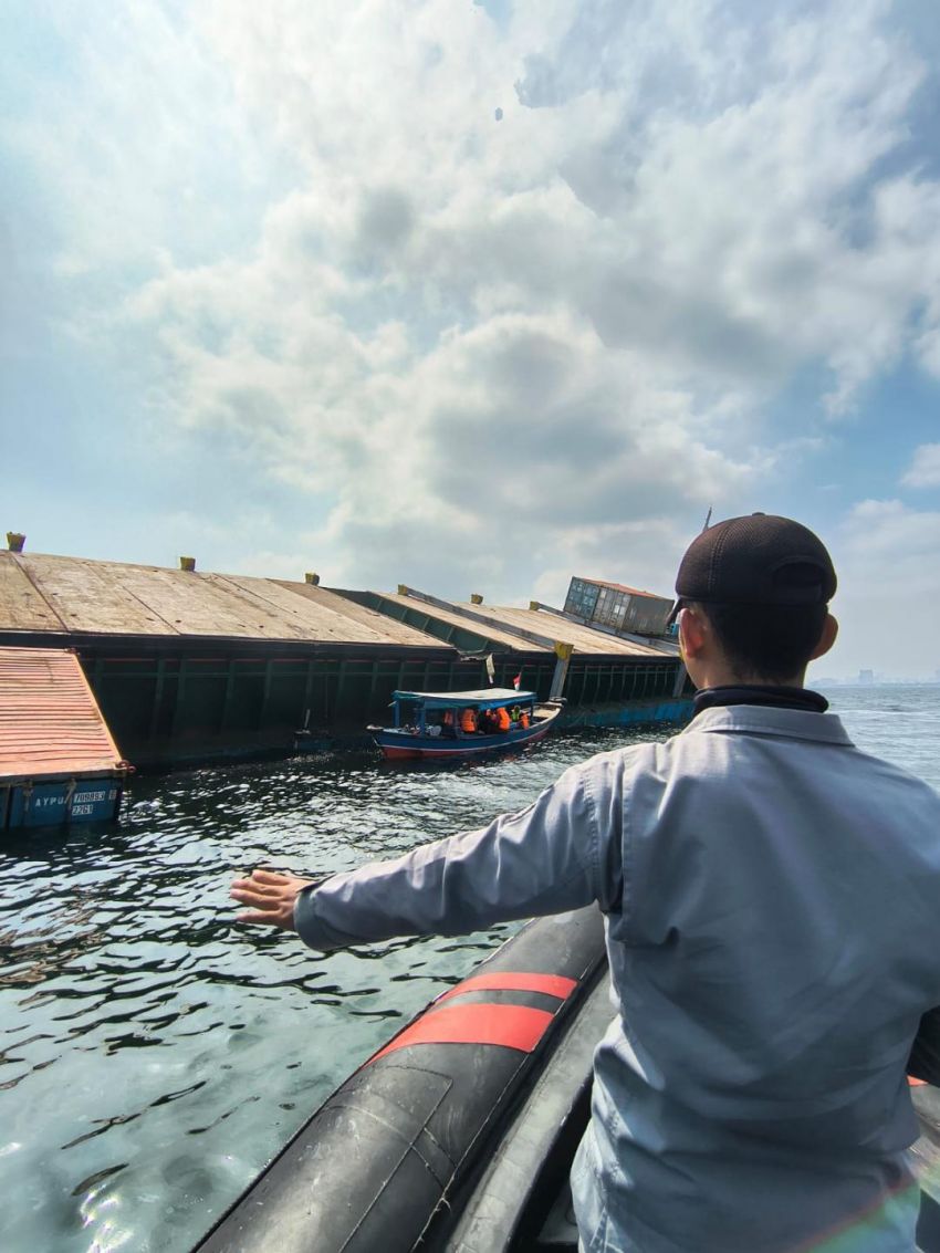 Bakamla RI Respon Cepat Tangani Kecelakaan Kapal di Sunda Kelapa