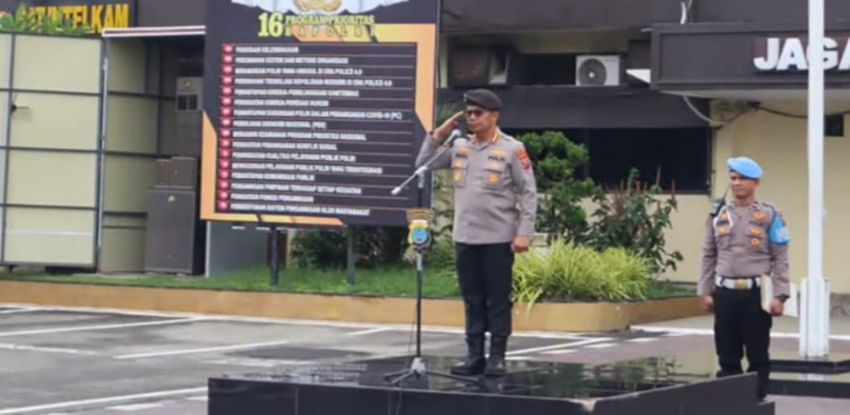 Kombes Pol Parhorian Lumbangaol Pimpin Apel Perdana di Mapolrestabes Medan