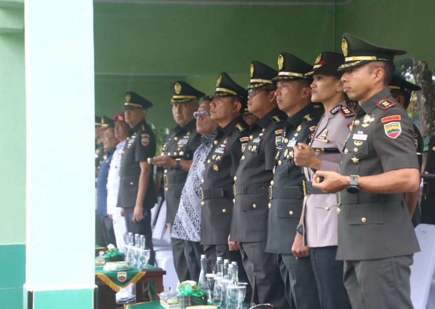 Kapolres Pematangsiantar Hadiri Upacara Penutupan Dikmata Inf TNI AD Gel II Tahun 2025