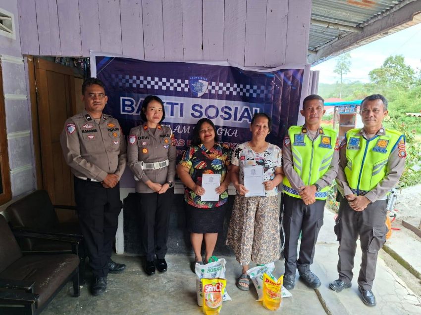 Berikan Baksos kepada Relawan Laka Lantas di Hari Lalu Lintas Bhayangkara ke-70