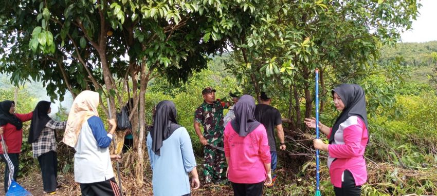 Gotong Royong Wujudkan Ketahanan Pangan di Desa Kampung Hilir