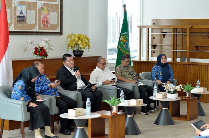 Gubernur Bobby Nasution Tekankan OPD di Jajarannya Rutin Sampaikan Program ke Publik