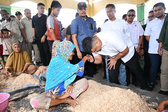 Gubernur Sumut Bobby Nasution Dengar Langsung Keluhan Warga Pesisir Labura dan Dukung UMKM