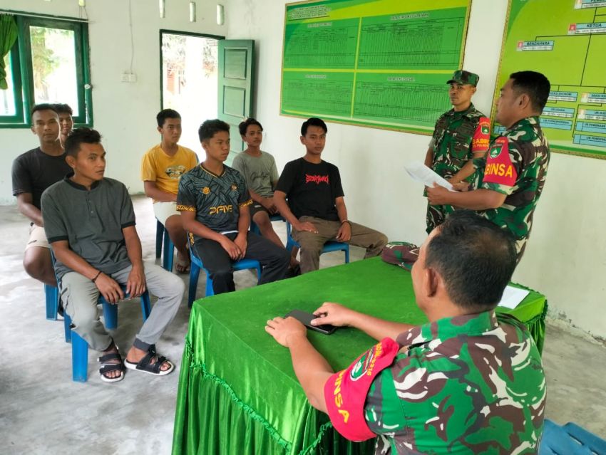 Babinsa Koramil 07/Tambelan Sosialisasikan Pembukaan Pendaftaran TNI AD untuk Cata Gel III dan Caba Gel II Tahun 2025