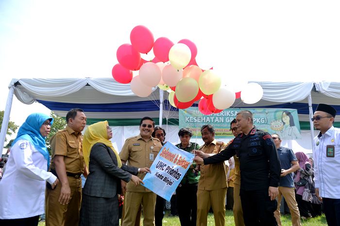 Luncurkan Program UHC Prioritas Kota Binjai, Sekdaprov Sumut Ingatkan Pelayanan Kesehatan Berjalan Optimal