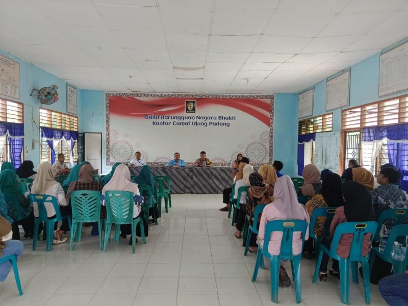 Bhabinkamtibmas Polsek Bosar Maligas Hadiri Rakor PKH, Tekankan Pentingnya Data Penerima Bansos Tepat Sasaran