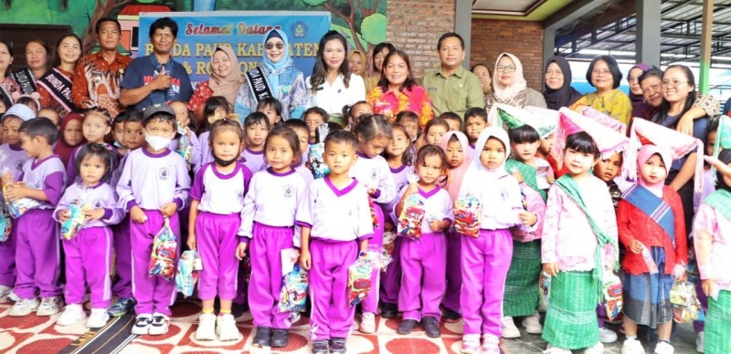 Peningkatan Kualitas PAUD, Bunda PAUD Kunjungi TK GKPS Bethesda Saribudolok