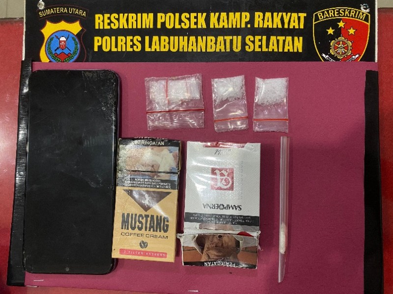 Polsek Kampung Rakyat Ringkus Pengedar Sabu di Teluk Panji