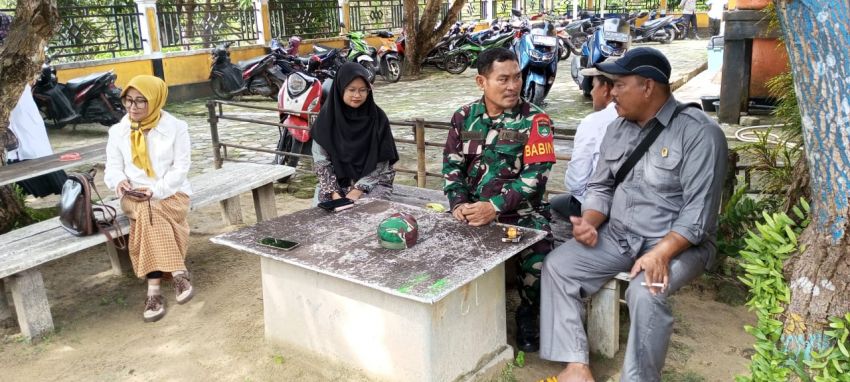 Peltu Hasanuddin Melaksanakan Komsos dengan Ketua HNSI Kec. Tambelan