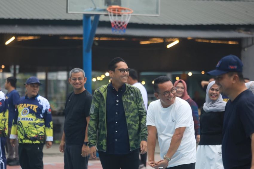 Rico Waas Dan Zakiyuddin Harahap Olahraga bersama DPK IKAPTK Kota Medan, Perkuatan Sinergitas Untuk Membangun Kota