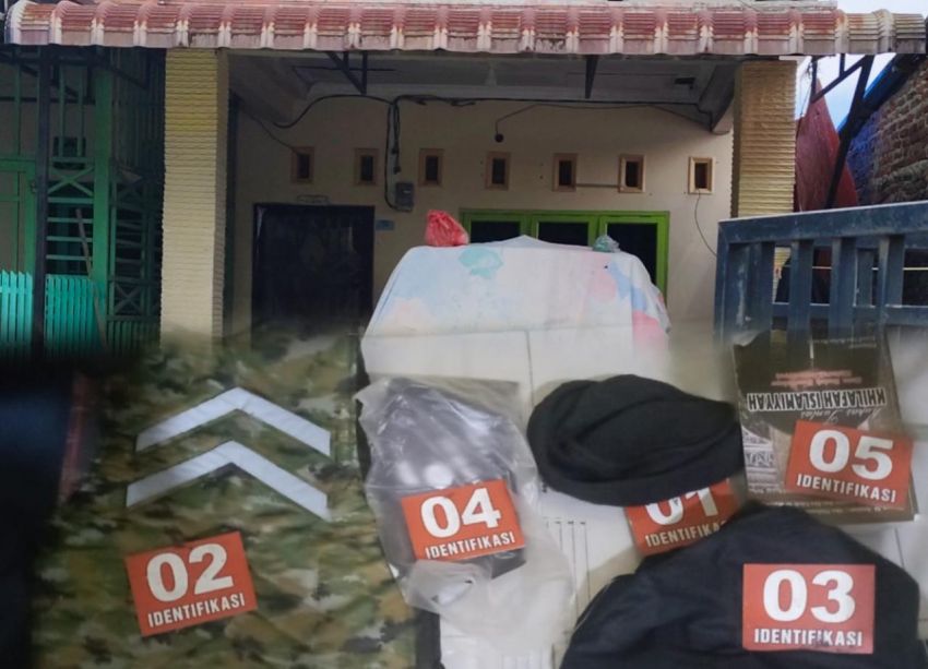 Densus 88 Geledah Rumah di Tanjungbalai, Amankan Terduga Teroris Jaringan Padang
