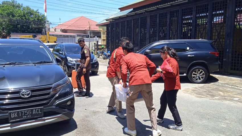 Kajari Binjai Geledah Sita Kantor PUTR Binjai Terkait DBH Sawit 2023-2024