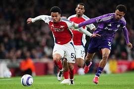 Arsenal Memperlebar Jarak, Dalam Liga Inggris