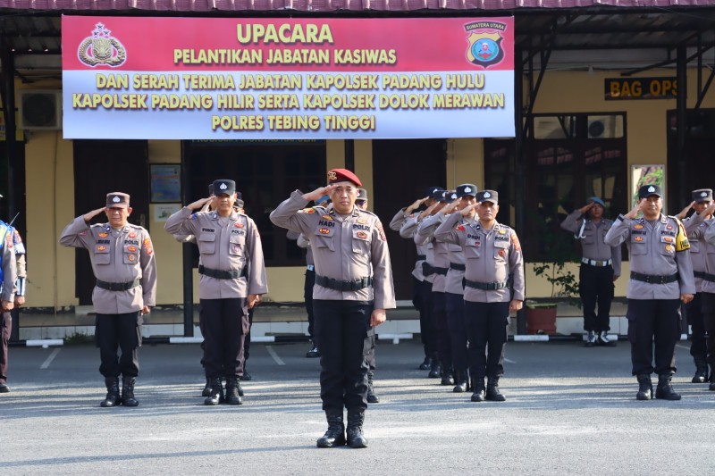 Kapolres Tebingtinggi Pimpin Upacara Pelantikan Kasiwas dan Mutasi Jabatan Kapolsek Jajaran