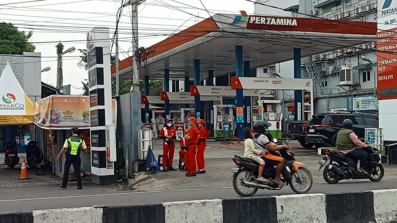 Dit Reskrimsus Cek SPBU Sikapi Kelangkaan BBM