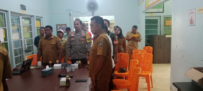 Babinsa Koramil 07/Tambelan Hadiri Penyuluhan Hukum &ldquo;JAKSA GARDA DESA&rdquo; di Desa Kampung Melayu