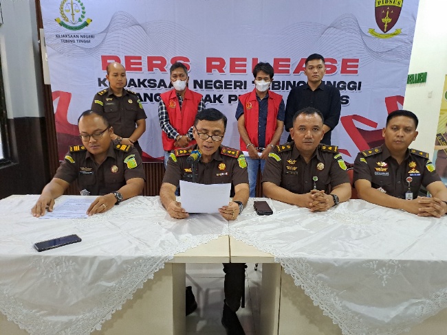 Kajari Tebingtinggi Tetapkan 2 Tersangka : Mantan Kepala BPBD Dan Kabid Rehabilitas