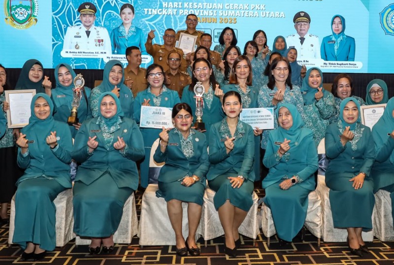 Lomba HKG PKK Tingkat Sumut, Ketua PKK Siantar Ny, Liswaty Ukir Prestasi Raih Juara 1 dan 3