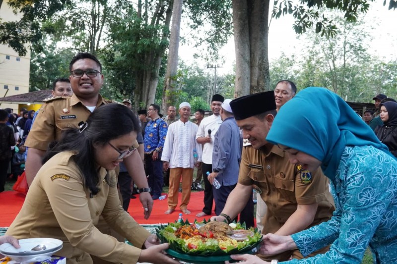 43 Tahun Usia Walikota, 250 Anak Yatim Piatu Dapat Santunan