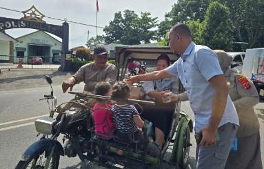 Sat Intelkam Polres Labuhanbatu Tebar Kepedulian Lewat Jumat Berkah