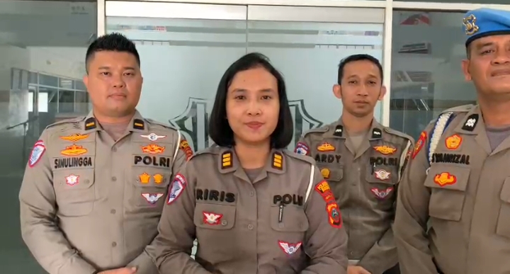 Terkait Video Viral Pemohon SIM, Polisi : Tidak Sabar Antre, Minta Berkas Dikembalikan