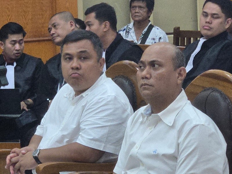 KPK Dakwa Topan Ginting, Rasuli dan Heliyanto Terima Suap Pengaturan Proyek Jalan Rp165,8 Miliar