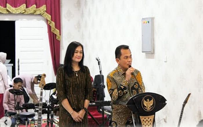 Sumanggar Siagian Jalin Silaturahmi dengan Warga Dharmasraya