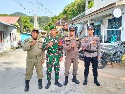 Babinsa Koramil 07/Tambelan bersama Polri dan Komduk Laksanakan Patroli Bersama di Sekitaran Desa Batu Lepuk