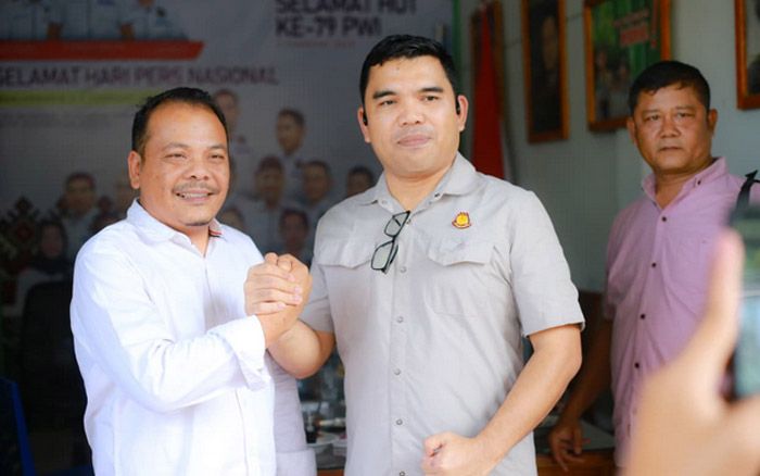 Plt. Kajari Madina Yos A Tarigan Datangi Kantor PWI Madina : Jiwa Jurnalistik Saya Tak Pernah Lekang Meski Sudah Jadi Jaksa