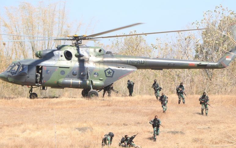 Dua Helikopter TNI Dikerahkan kelokasi Bencana Wilayah Sumatera