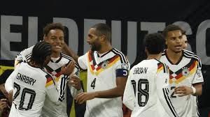 Jerman dan Belanda Sama - Sama Lolos ke Putaran Final