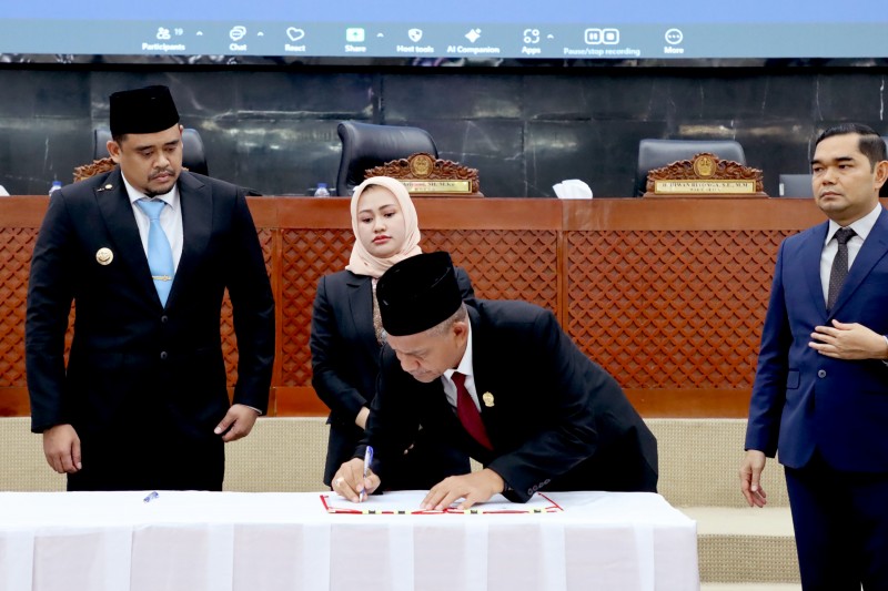 APBD Sumut TA 2026 Disahkan Jadi Perda, Gubernur Bobby sebut Difokuskan untuk Penguatan Ekonomi dan Pemerataan Kesejahteraan