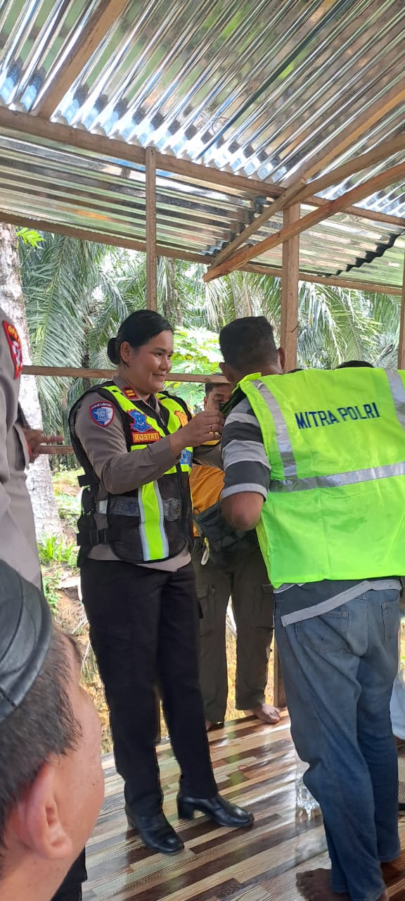 Sinergi Keselamatan Polres Labusel Gandeng Konten Kreator Awasi Titik Rawan Laka di Bukit Kodok