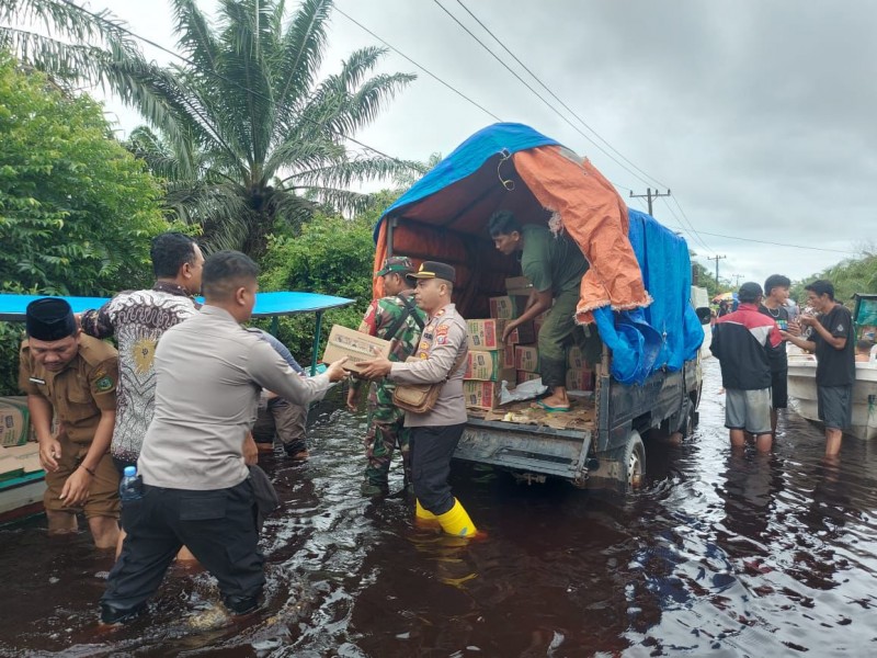 Polda Sumut Kerahkan Kekuatan Penuh Tangani 65 titik Bencana Alam di Delapan Kabupaten/Kota